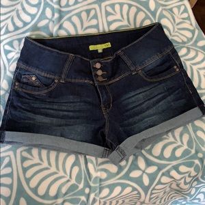 Itty bitty Ymi shorts